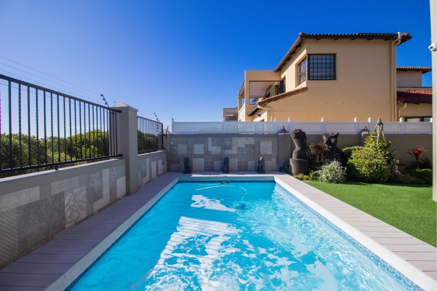 4 Bedroom Property for Sale in Big Bay Western Cape